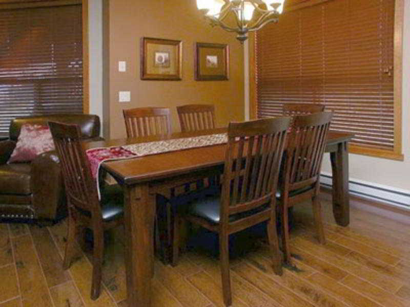 Snowbird Lodge Westbank Екстер'єр фото